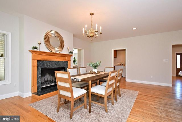 2 TRABER LN, Spring City, PA 19475