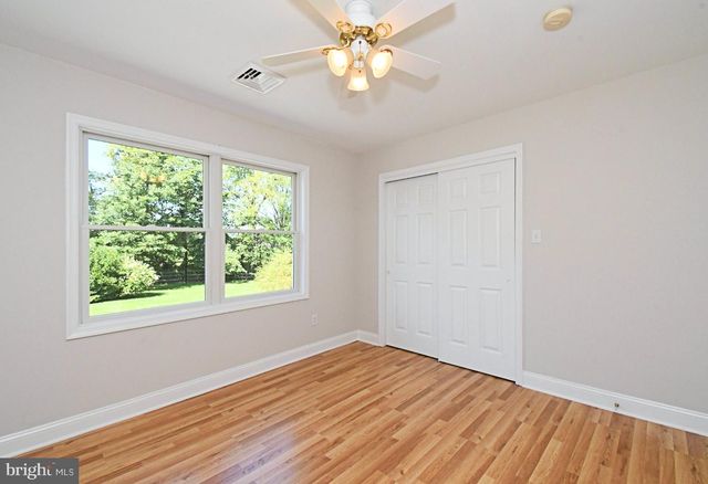 2 TRABER LN, Spring City, PA 19475