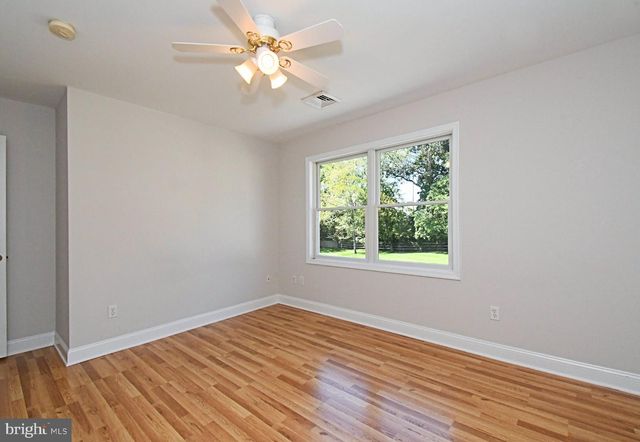2 TRABER LN, Spring City, PA 19475