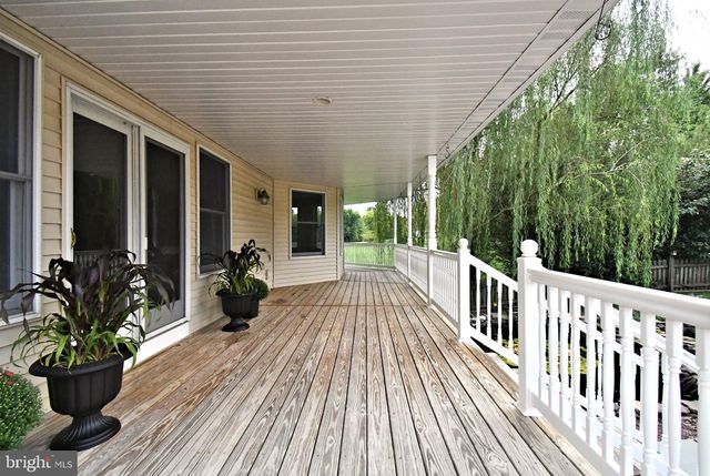 2 TRABER LN, Spring City, PA 19475