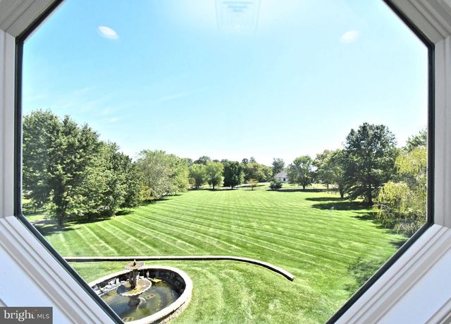 2 TRABER LN, Spring City, PA 19475