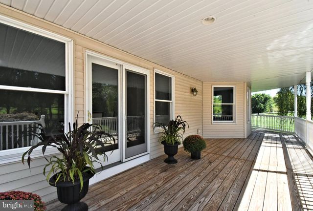 2 TRABER LN, Spring City, PA 19475