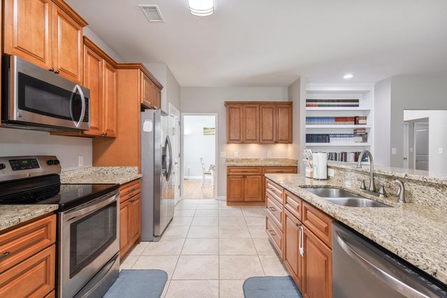 112 Pottery Landing Dr., Conway, SC 29527