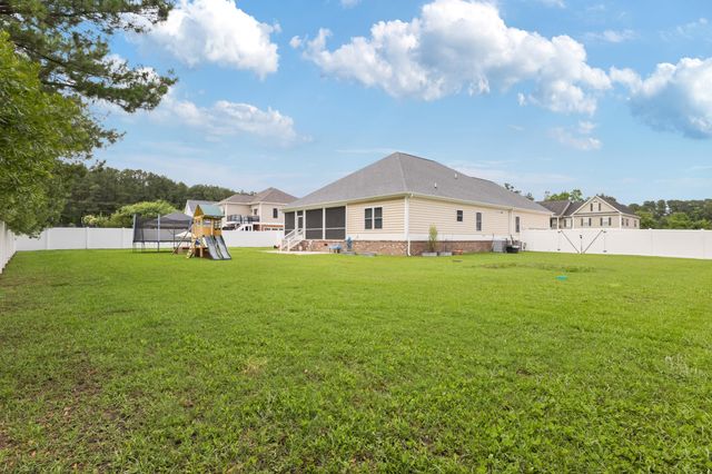 112 Pottery Landing Dr., Conway, SC 29527