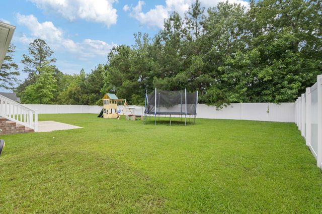 112 Pottery Landing Dr., Conway, SC 29527