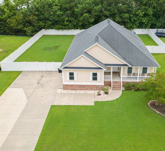 112 Pottery Landing Dr., Conway, SC 29527