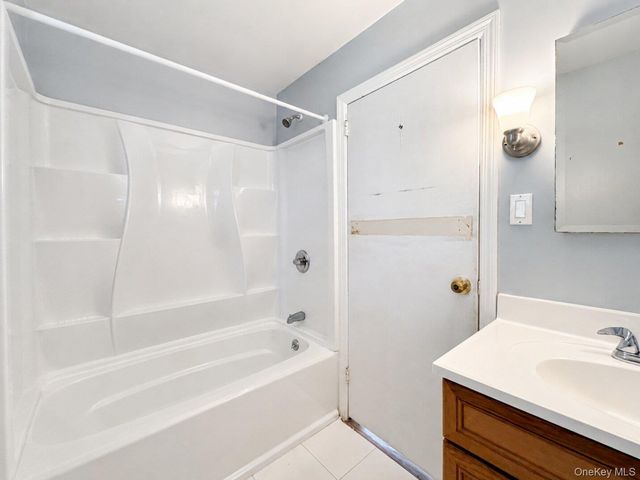 113 Rhodes Street, New Rochelle, NY 10801