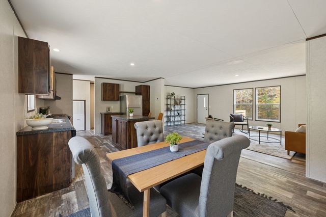 825 Gaulden Hollow Rd, Lafayette, TN 37083