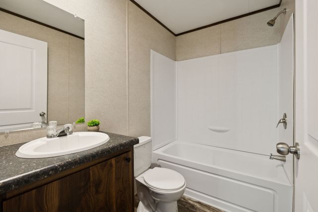 825 Gaulden Hollow Rd, Lafayette, TN 37083