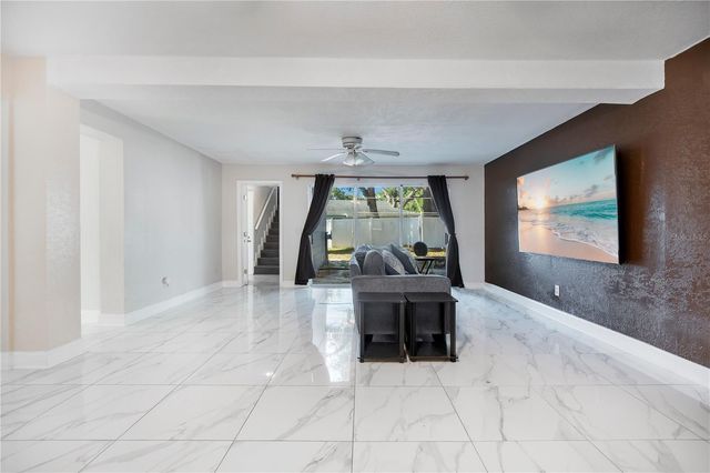 2422 SWEETBRIAR COURT, Kissimmee, FL 34744