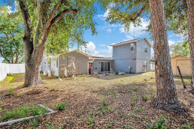 2422 SWEETBRIAR COURT, Kissimmee, FL 34744