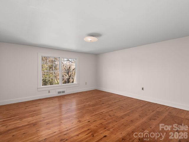 143 S Ridgecrest Avenue, Rutherfordton, NC 28139