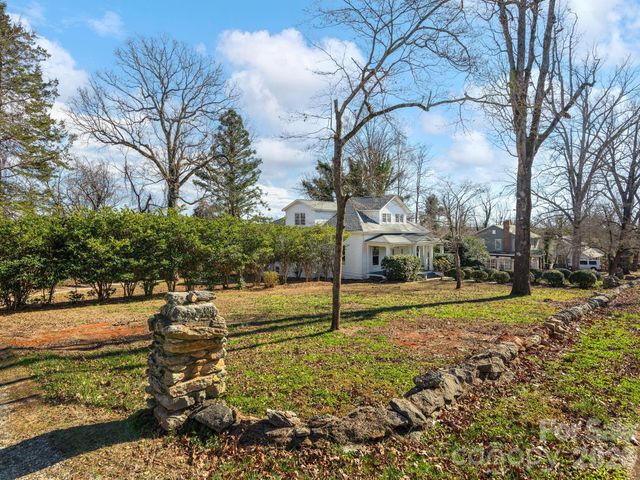 143 S Ridgecrest Avenue, Rutherfordton, NC 28139