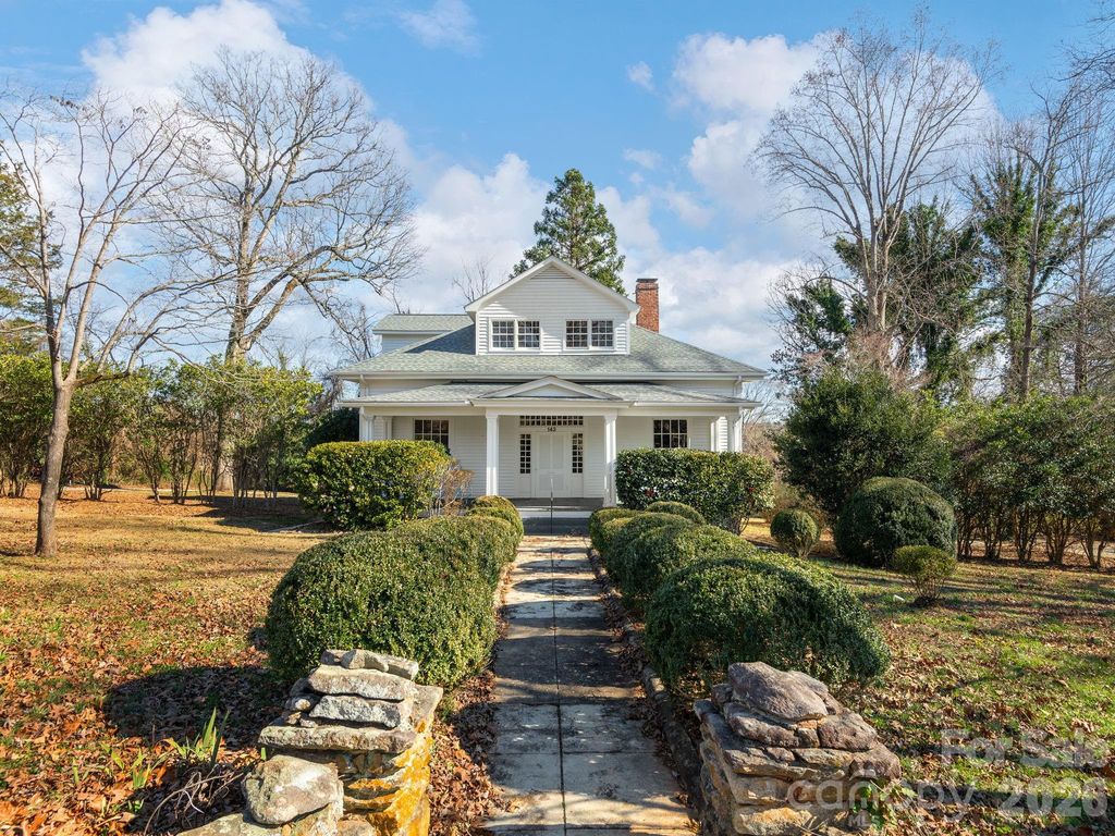 143 S Ridgecrest Avenue, Rutherfordton, NC 28139