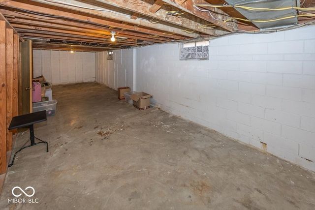 229 S 4th Avenue, Beech Grove, IN 46107