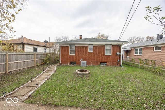 229 S 4th Avenue, Beech Grove, IN 46107