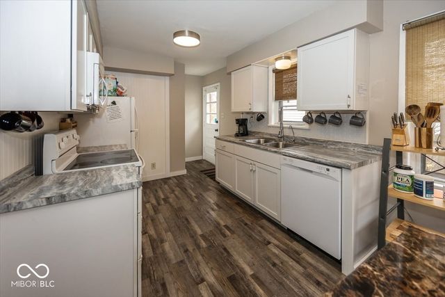 229 S 4th Avenue, Beech Grove, IN 46107