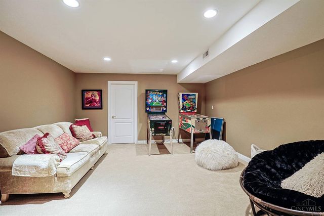 3887 St Andrews Court, Mason, OH 45040