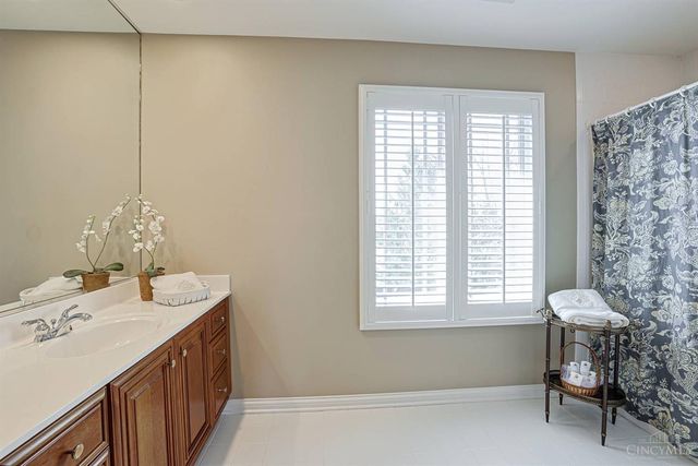 3887 St Andrews Court, Mason, OH 45040