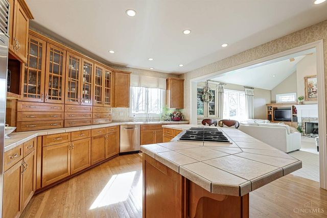3887 St Andrews Court, Mason, OH 45040