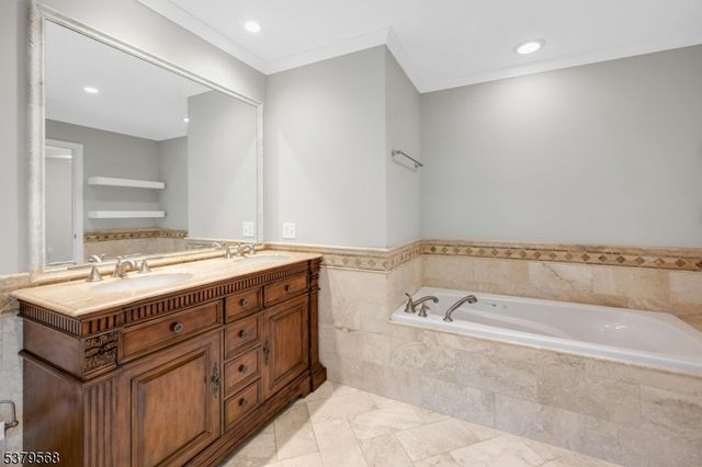 15 Maple St, Chatham Boro, NJ 07928