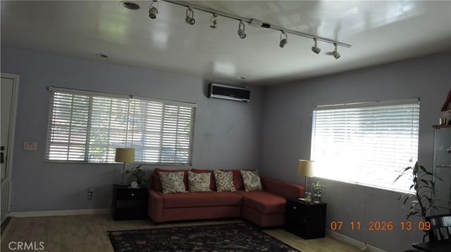 7818 Apperson, Sunland, CA 91040