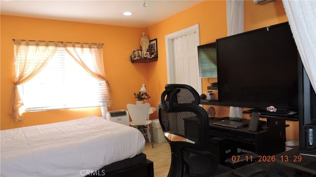 7818 Apperson, Sunland, CA 91040