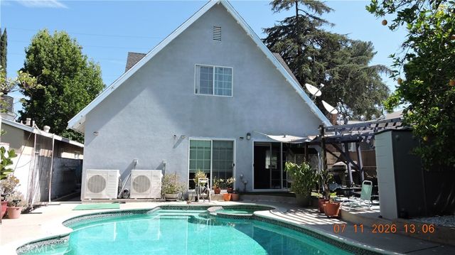 7818 Apperson, Sunland, CA 91040