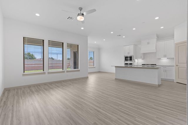 3304 Woodrose Orchard, Pearland, TX 77581