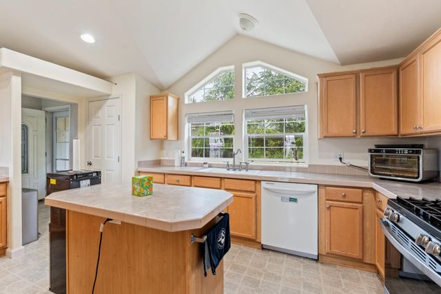6212 Dark Canyon Rd, Placerville, CA 96557