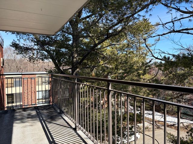 995 Mass Ave 505, Arlington, MA 02476