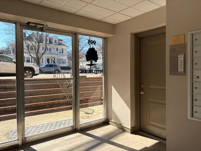 995 Mass Ave 505, Arlington, MA 02476