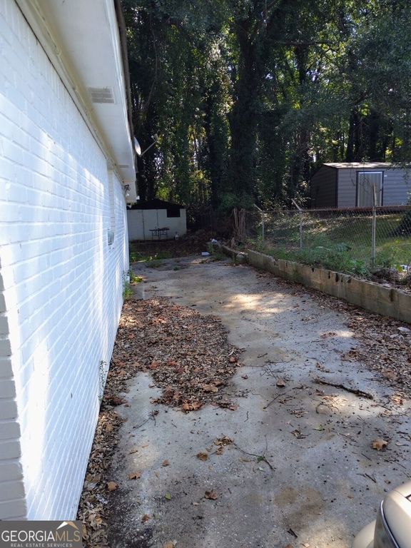 5212 Albert Drive, Forest Park, GA 30297 — photo 3