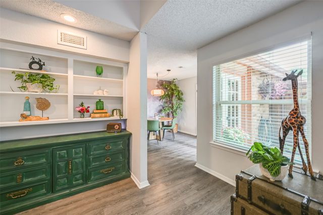 1446 Palmnold Circle W, Fort Worth, TX 76120