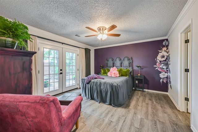 1446 Palmnold Circle W, Fort Worth, TX 76120
