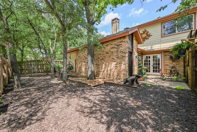 1446 Palmnold Circle W, Fort Worth, TX 76120