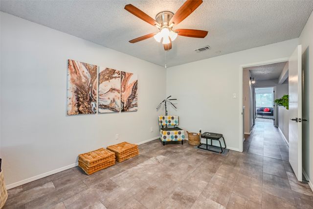 1446 Palmnold Circle W, Fort Worth, TX 76120
