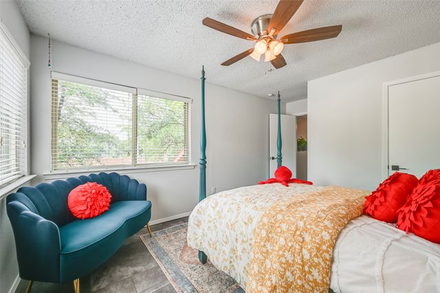 1446 Palmnold Circle W, Fort Worth, TX 76120