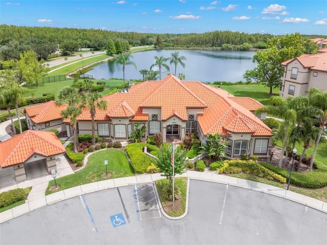 18107 PEREGRINES PERCH PLACE 6111, Lutz, FL 33558