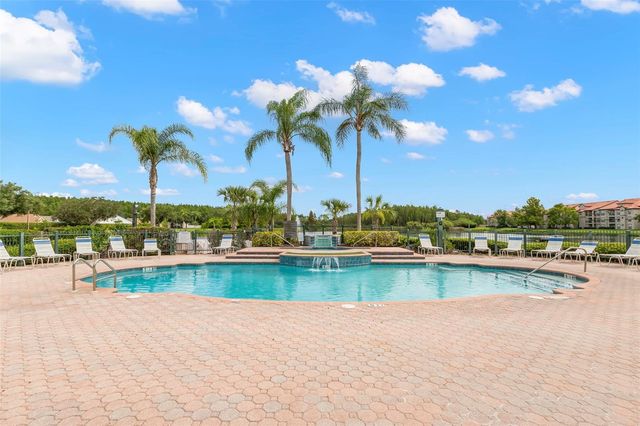 18107 PEREGRINES PERCH PLACE 6111, Lutz, FL 33558