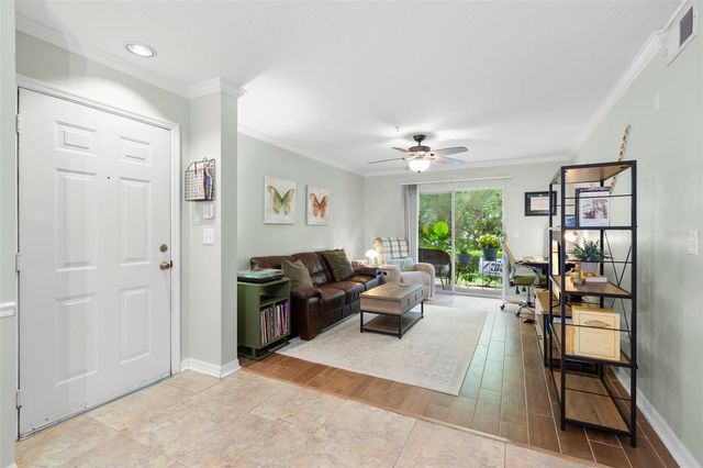 18107 PEREGRINES PERCH PLACE 6111, Lutz, FL 33558