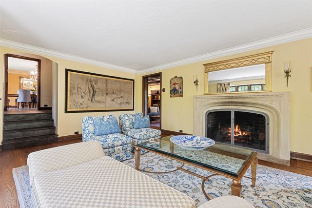 16 aka 20 Essex Place, Bronxville, NY 10708