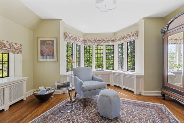 16 aka 20 Essex Place, Bronxville, NY 10708