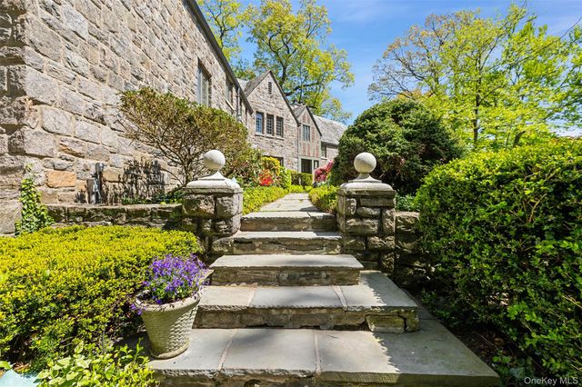 16 aka 20 Essex Place, Bronxville, NY 10708