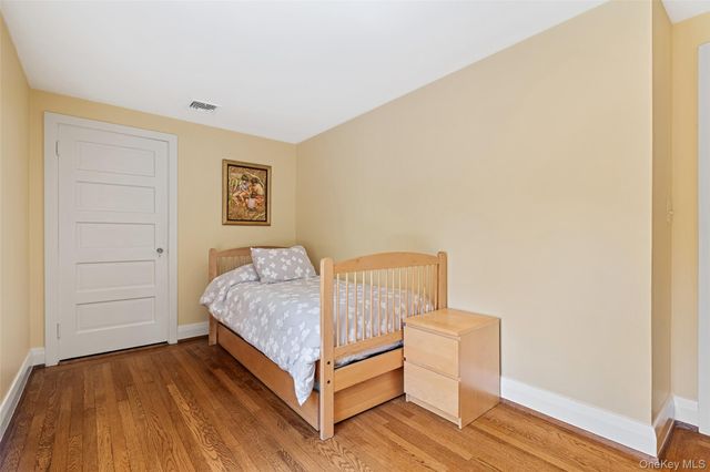 16 aka 20 Essex Place, Bronxville, NY 10708