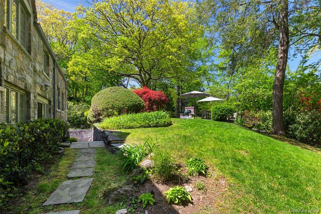 16 aka 20 Essex Place, Bronxville, NY 10708