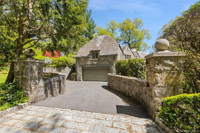 16 aka 20 Essex Place, Bronxville, NY 10708