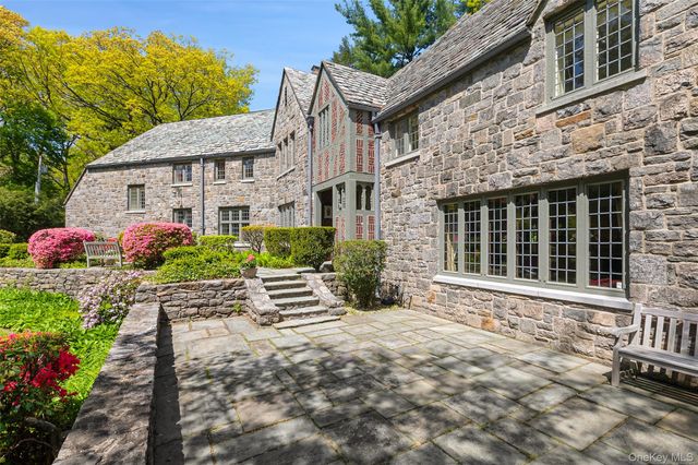 16 aka 20 Essex Place, Bronxville, NY 10708