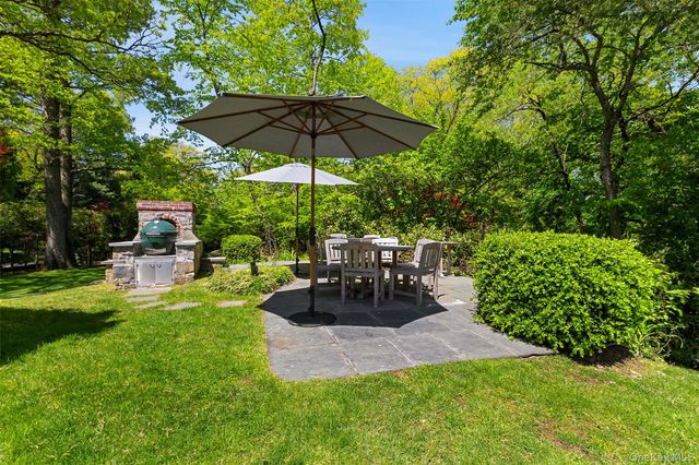 16 aka 20 Essex Place, Bronxville, NY 10708