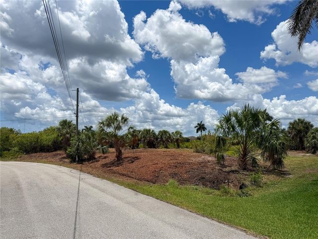 14235 FRUITPORT CIRCLE, Port Charlotte, FL 33981
